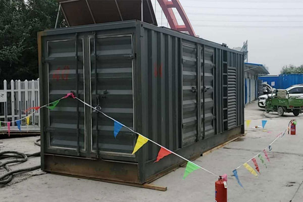 汤旺河发电机租赁空气滤清器多久更换一次？