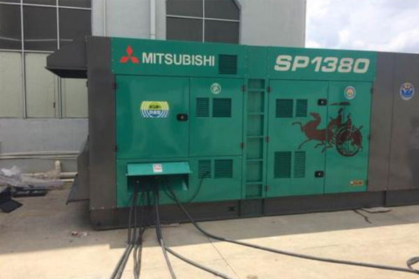 汤旺河为什么有些柴油发电机组的输出电压可以调节？